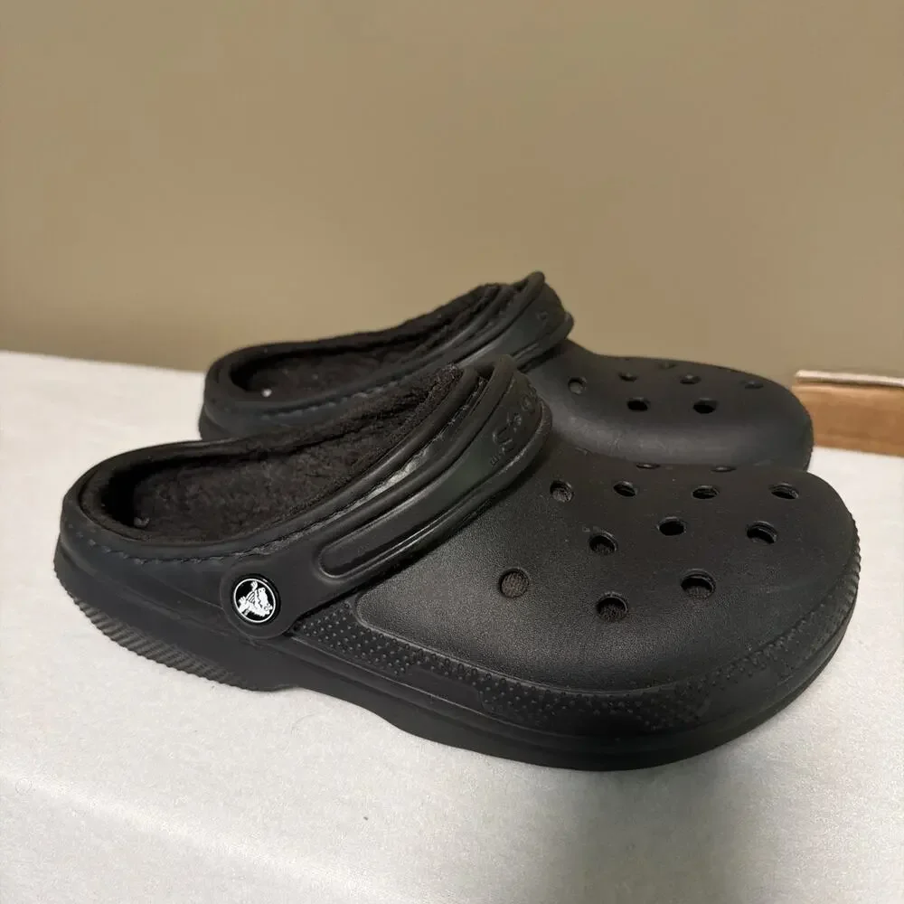 Crocs - Fur Lined - Black - US Size Men's 7 Women’s 9